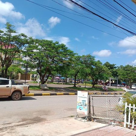 Green Garden Guesthouse Kampot Exterior photo